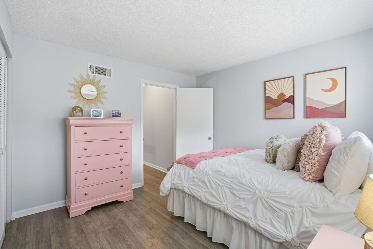 629 Bay Tree Court Photo 27