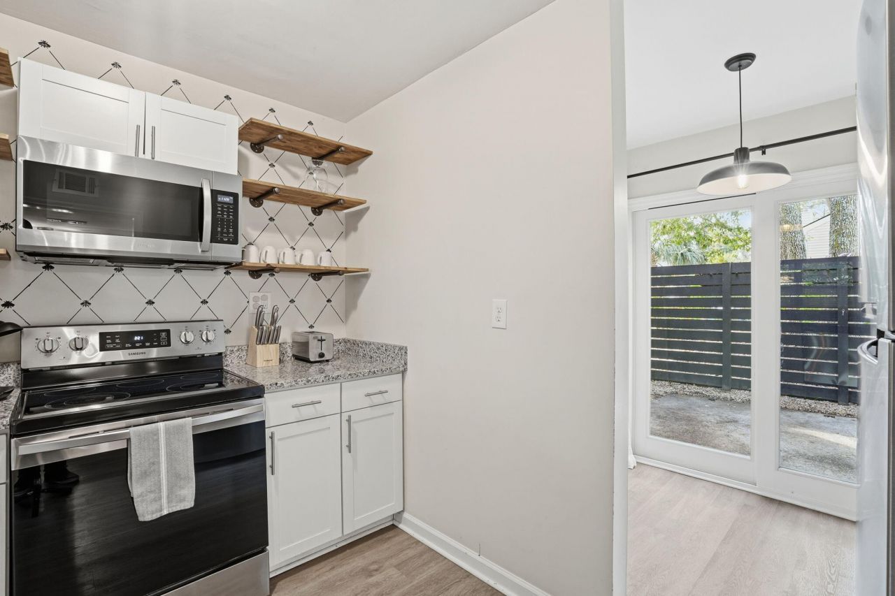 629 Bay Tree Court Photo 29