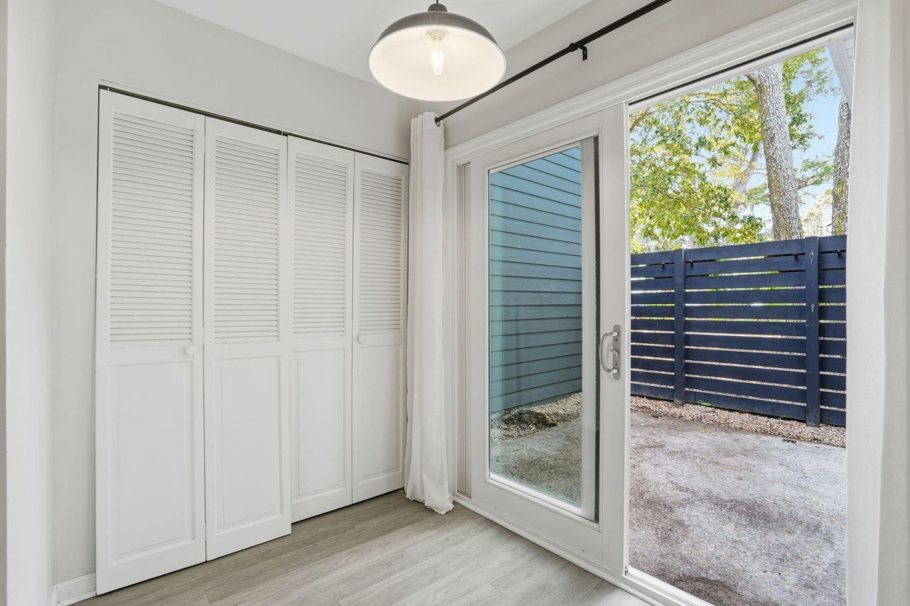 629 Bay Tree Court Photo 31