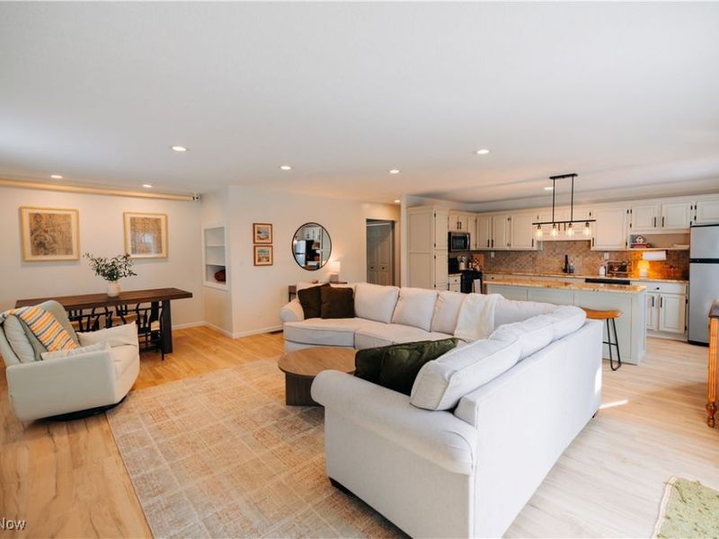 4312 Park Avenue NE, Sandyville, OH 44671 Photo 3