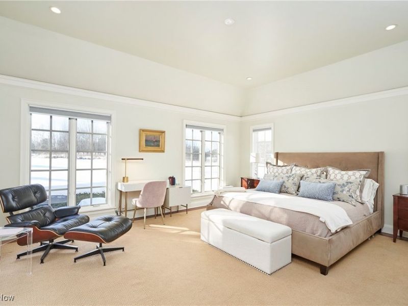 2242 Rock Creek N, Akron, OH 44333 Photo 23