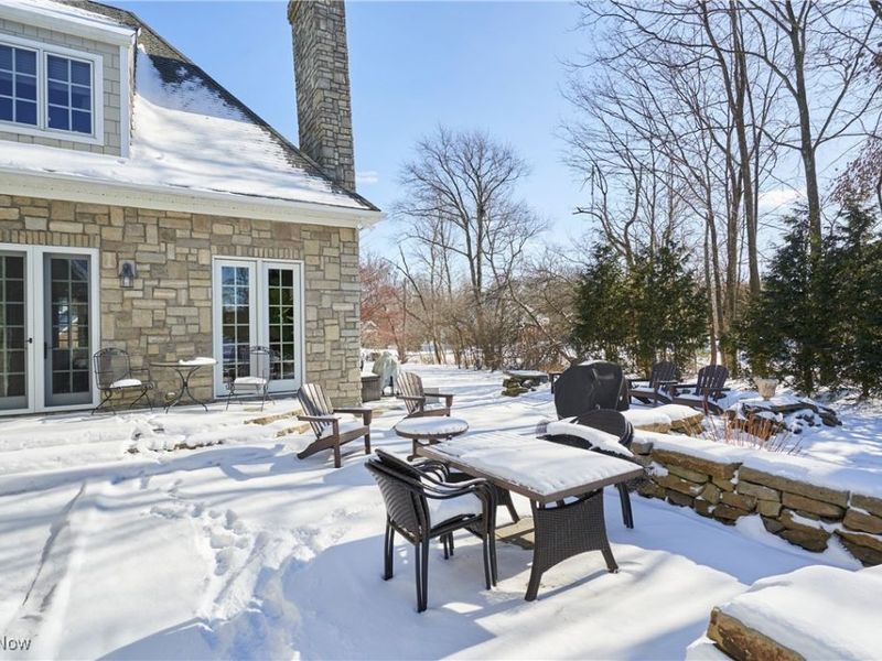 2242 Rock Creek N, Akron, OH 44333 Photo 6