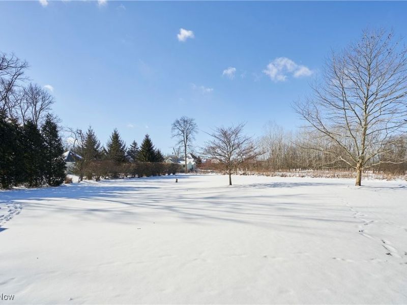 2242 Rock Creek N, Akron, OH 44333 Photo 9