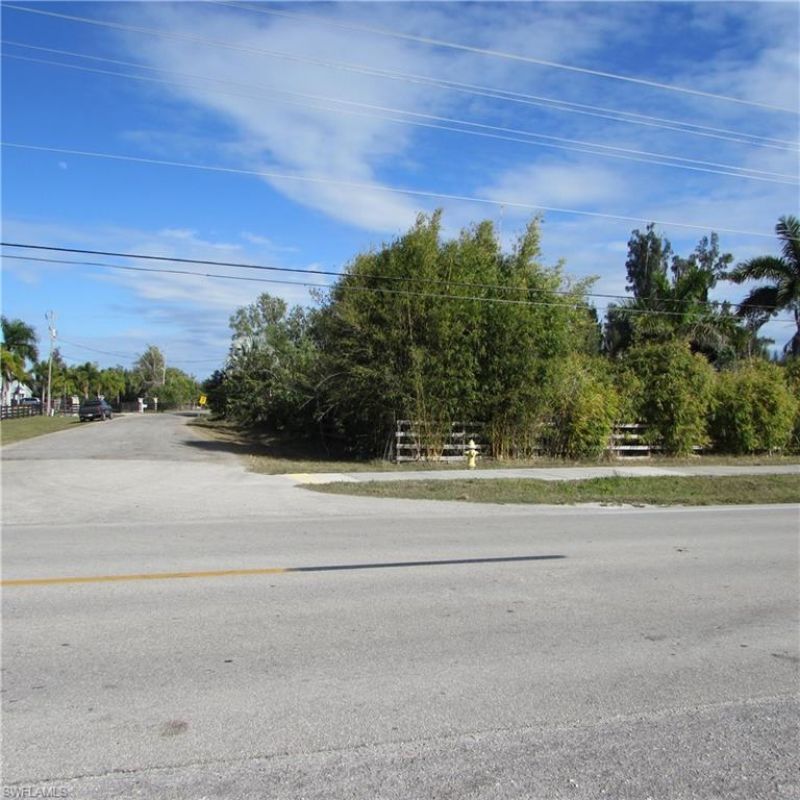 8390 Stringfellow Rd , Saint James City, FL 33956 Photo