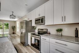 1673 Carriage Ln. photo 4