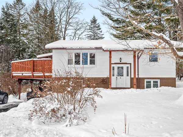 10 Meadows Drive, Barre Town, VT 05641