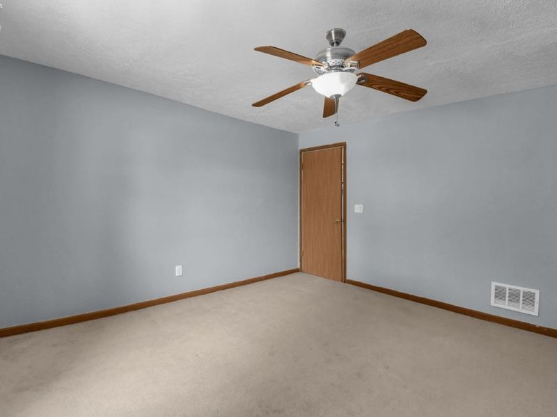 111 E Tiffin Street, Willard, OH 44890 Photo 19