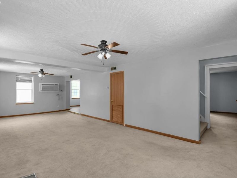 111 E Tiffin Street, Willard, OH 44890 Photo 6