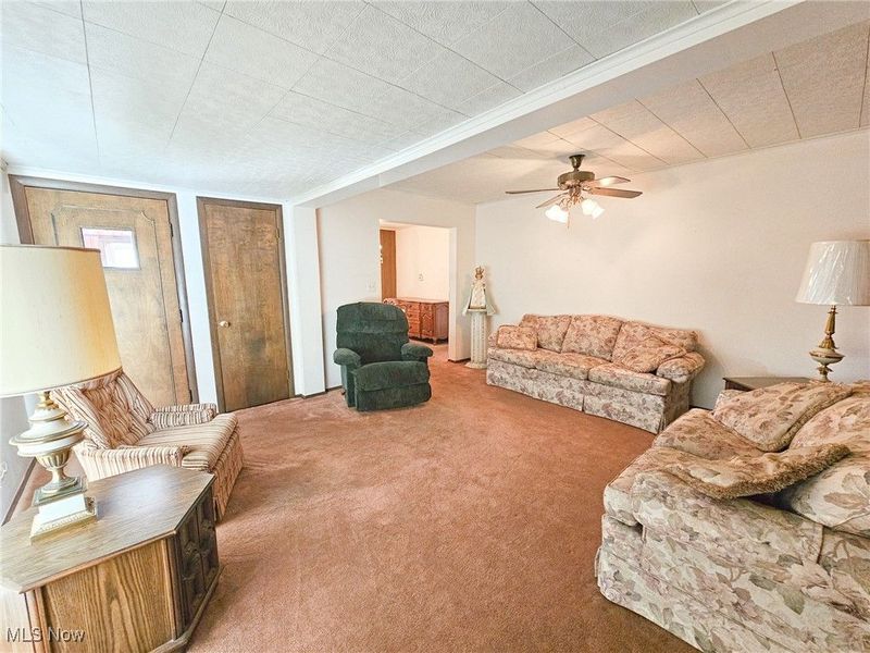 460 Devitt Avenue, Campbell, OH 44405 Photo 12