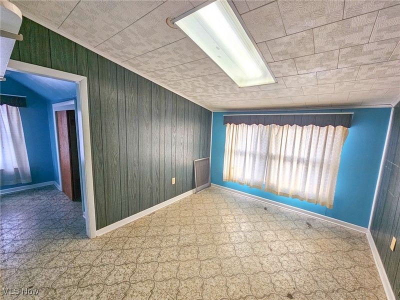 460 Devitt Avenue, Campbell, OH 44405 Photo 15