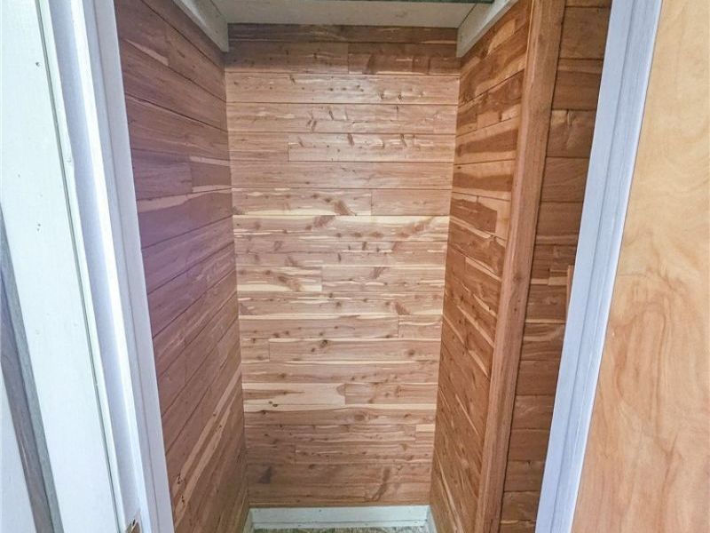 460 Devitt Avenue, Campbell, OH 44405 Photo 16