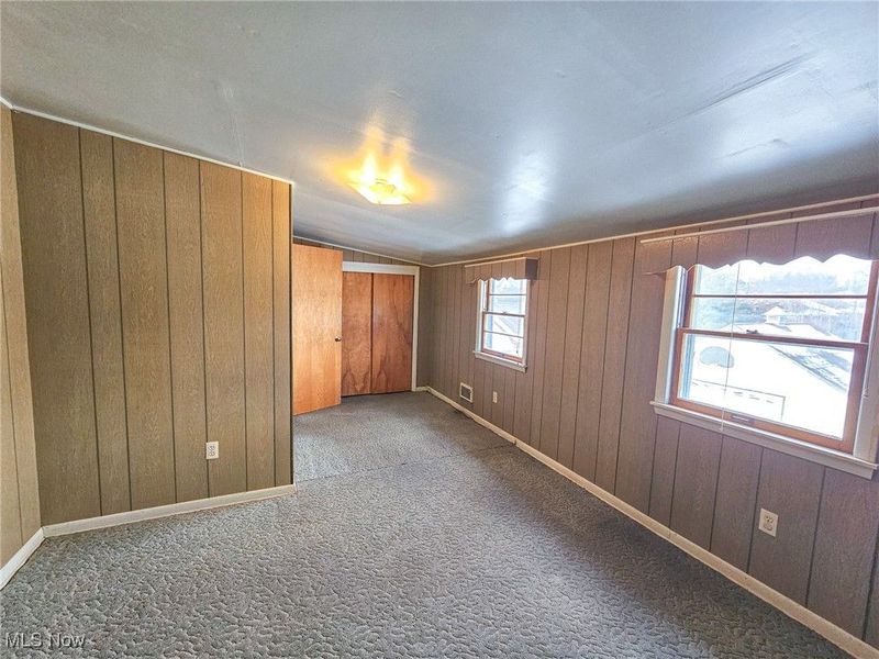 460 Devitt Avenue, Campbell, OH 44405 Photo 17