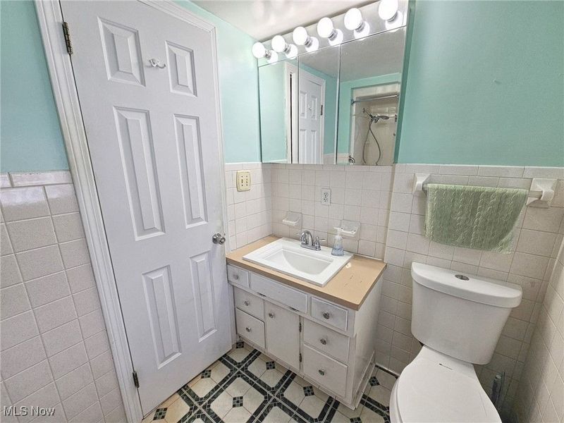 460 Devitt Avenue, Campbell, OH 44405 Photo 21