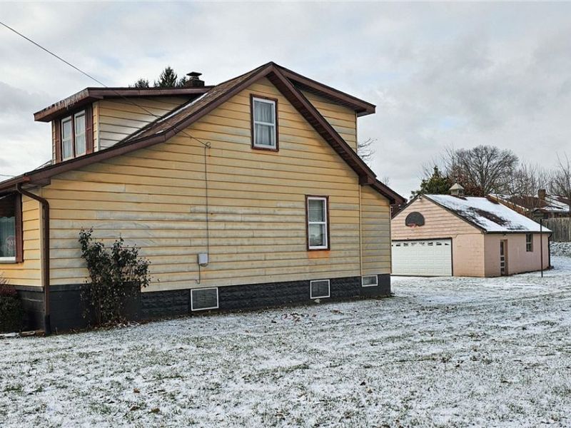 460 Devitt Avenue, Campbell, OH 44405 Photo 3