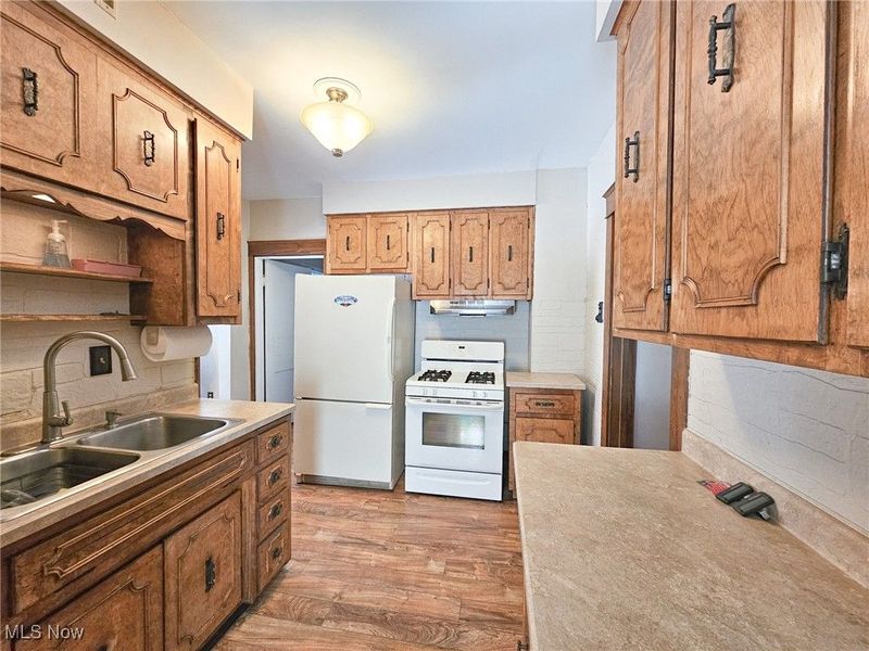 460 Devitt Avenue, Campbell, OH 44405 Photo 5