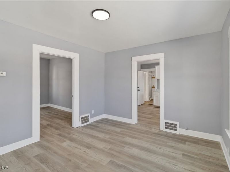 792 London Road, Cleveland, OH 44110 Photo 19