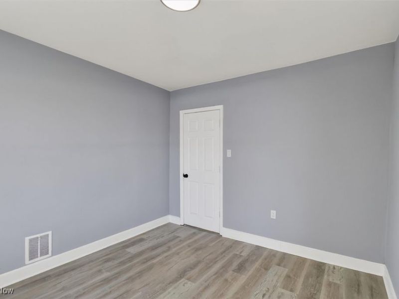 792 London Road, Cleveland, OH 44110 Photo 28