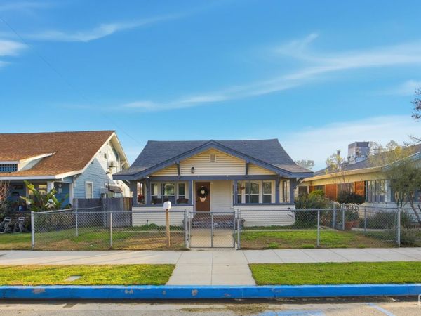 1925 Maple Avenue, Bakersfield, CA 93304
