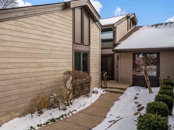 5357 WINDING CREEK Drive, Rockford, IL 61114