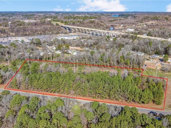 2700 Jack Warner Pkwy , Tuscaloosa, AL 35404