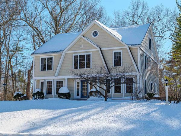 3 Chisholm Farm Drive, Stratham, NH 03885