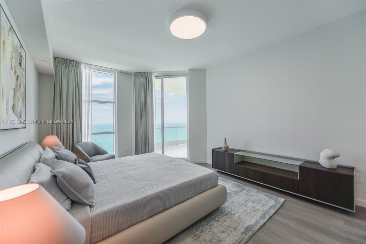 16051 Collins Ave , Unit 2102, Sunny Isles Beach, FL 33160 Photo