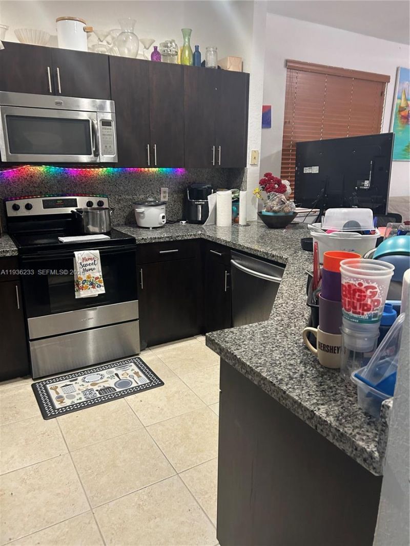 948 NW Phoenix Way, Weston, FL 33327 Photo