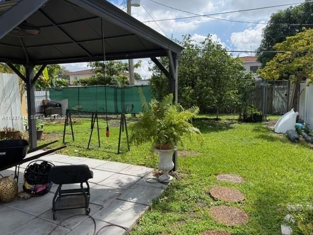 832 E 20th St, Hialeah, FL 33013 Photo