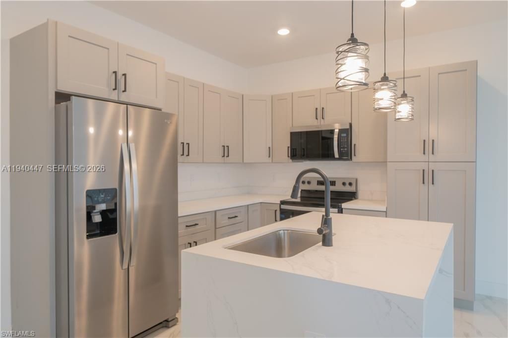 2045 Carver Ave, Fort Myers, FL 33916 Photo