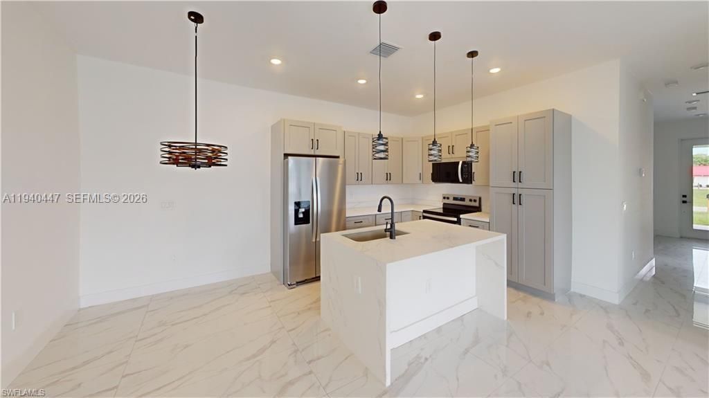 2045 Carver Ave, Fort Myers, FL 33916 Photo