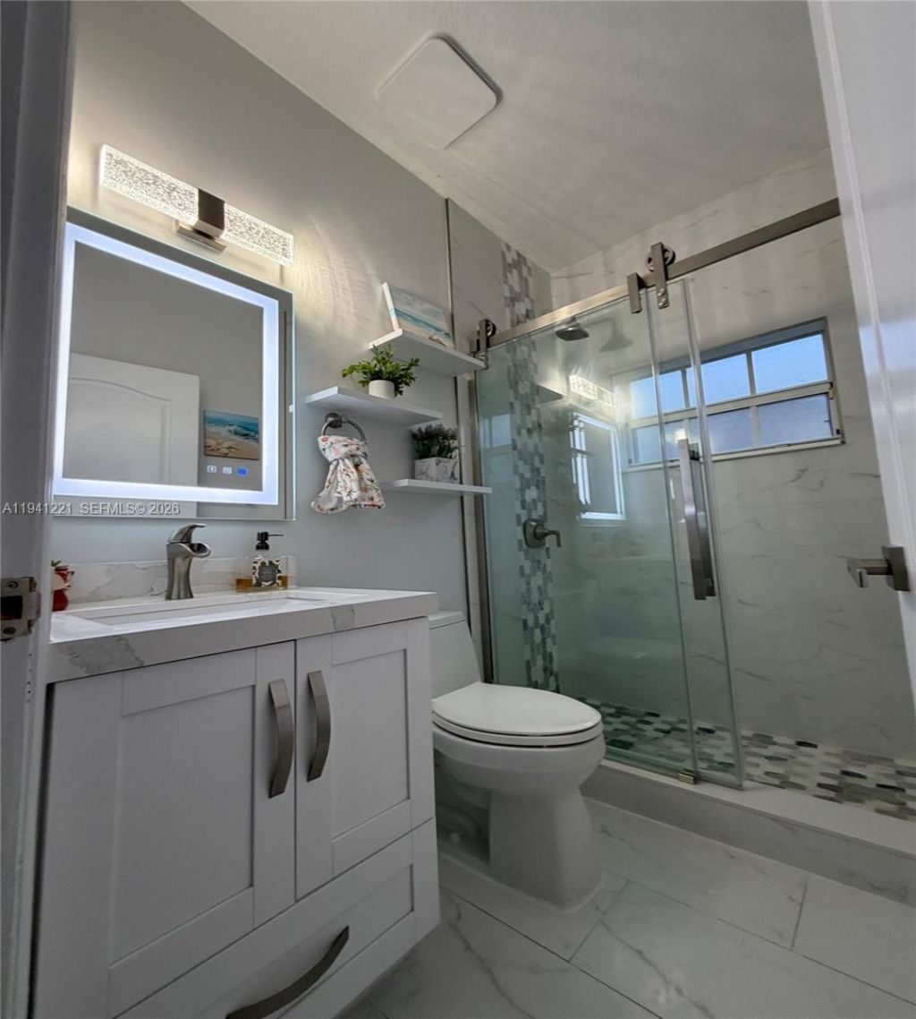 14531 SW 180th Ter, Miami, FL 33177 Photo