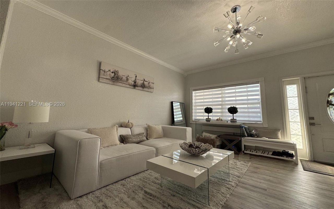 14531 SW 180th Ter, Miami, FL 33177 Photo