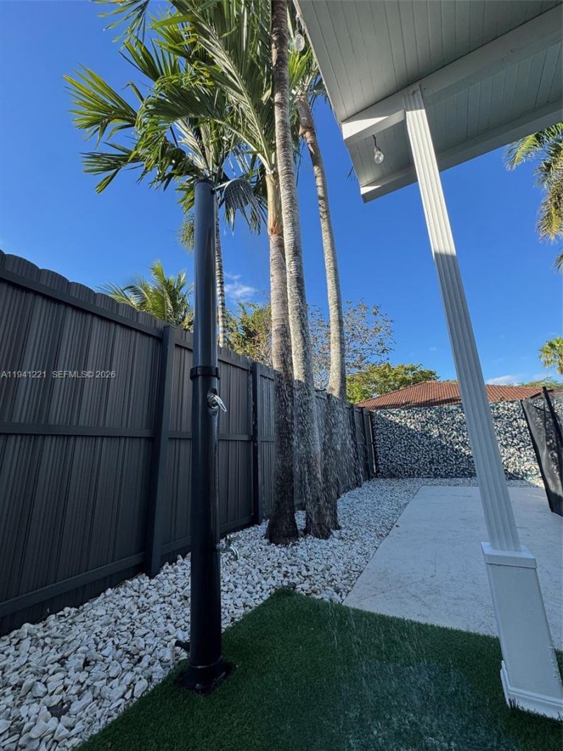 14531 SW 180th Ter, Miami, FL 33177 Photo