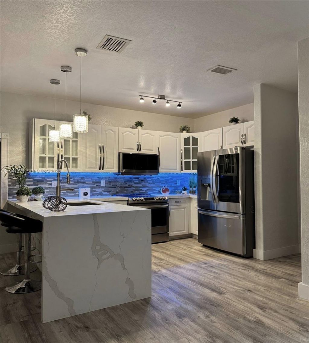 14531 SW 180th Ter, Miami, FL 33177 Photo