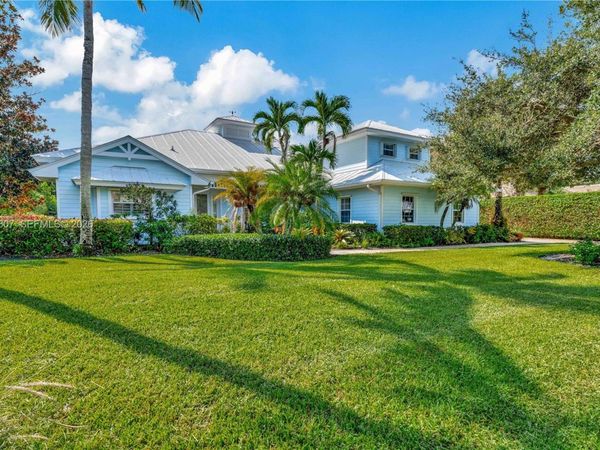 7914 SE Osprey St , Hobe Sound, FL 33455