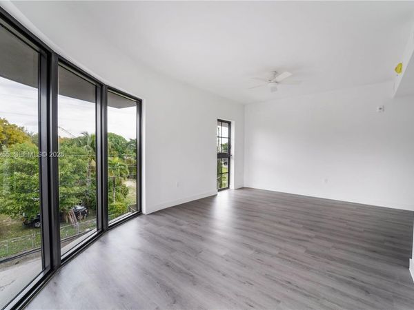 1165 NW 8th Ave, Unit 104, Miami, FL 33136