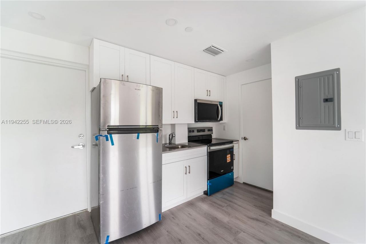 1165 NW 8th Ave, Unit 104, Miami, FL 33136 Photo