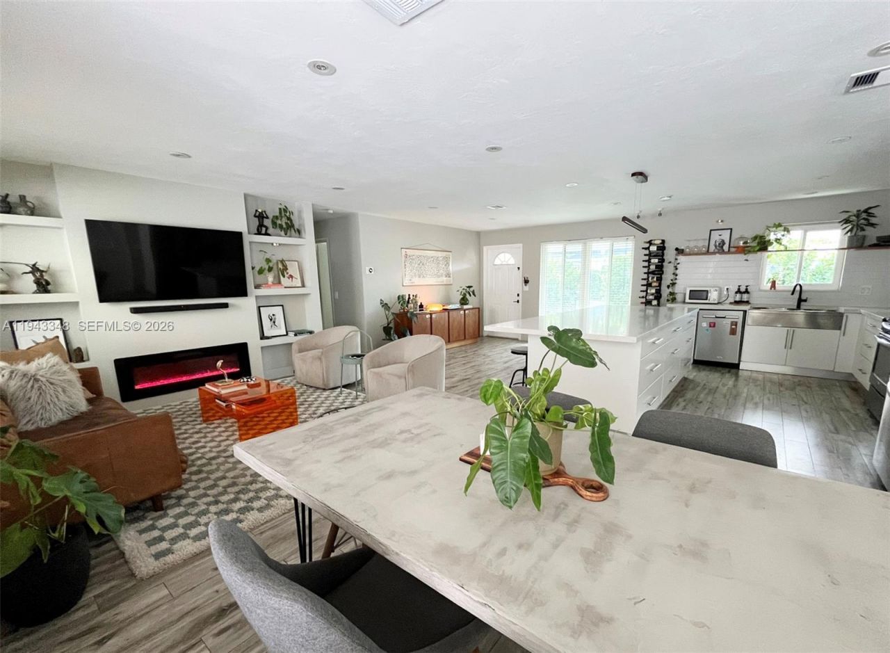 1059 Washington St, Hollywood, FL 33019 Photo