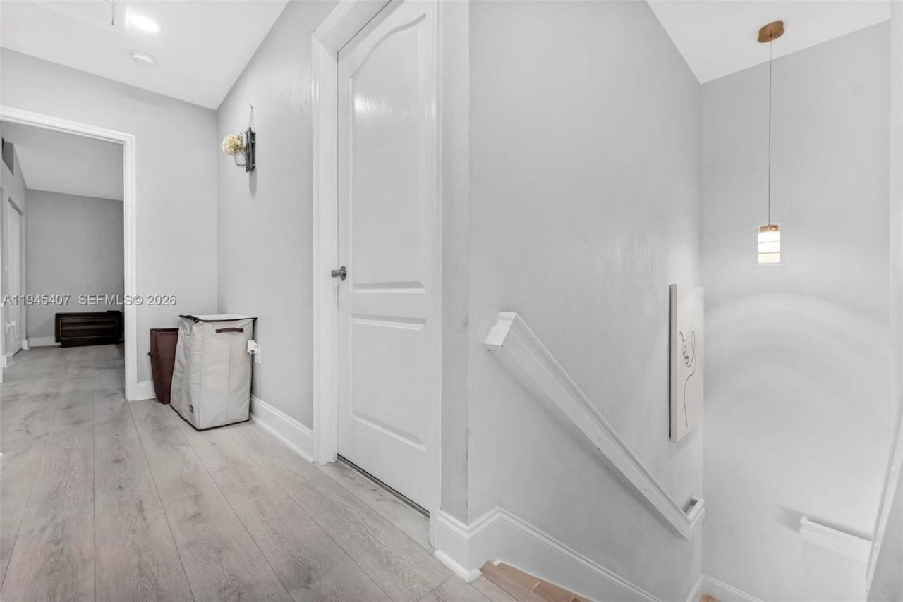 16618 NW 71st Ave , Miami Lakes, FL 33014 Photo