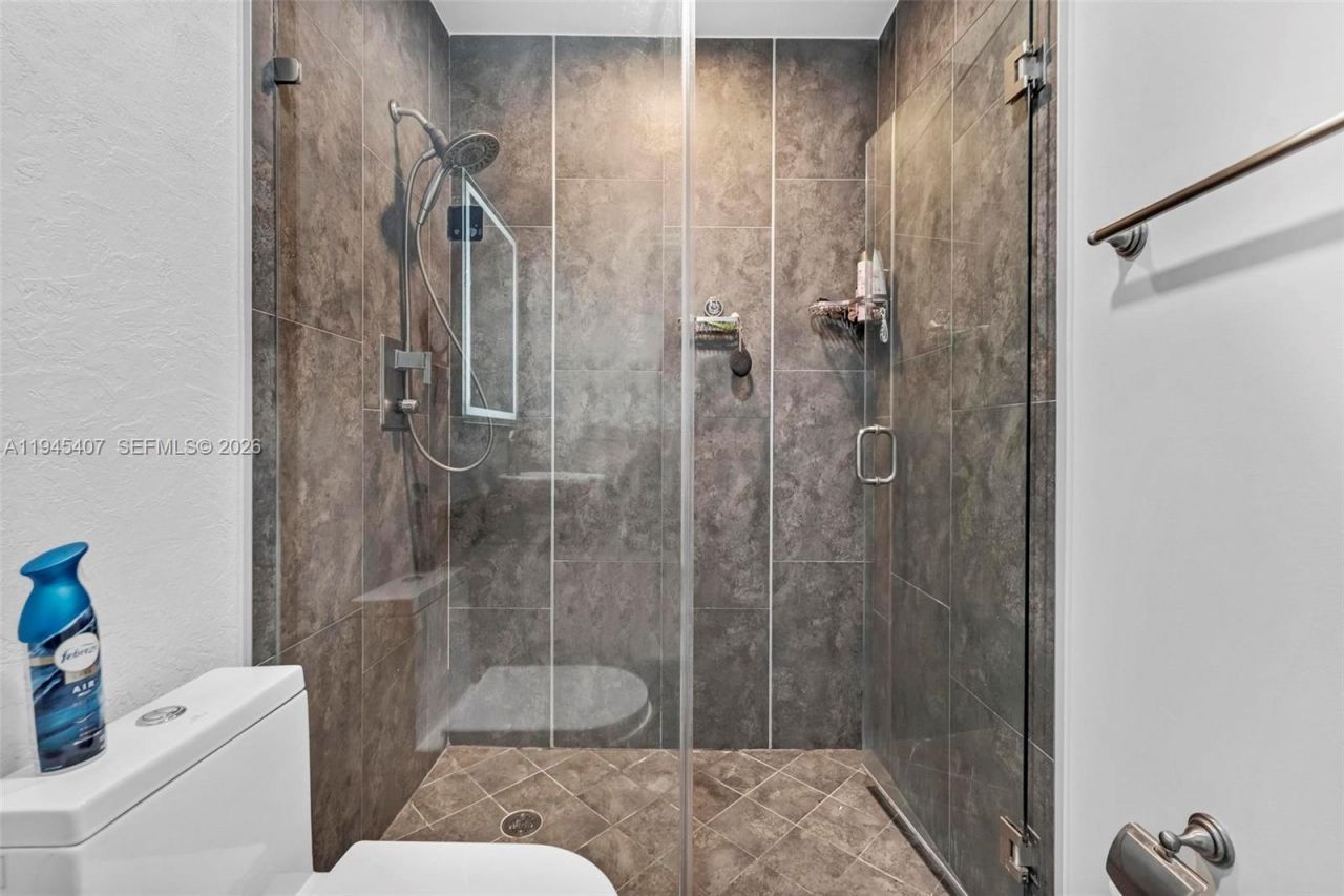 16618 NW 71st Ave , Miami Lakes, FL 33014 Photo