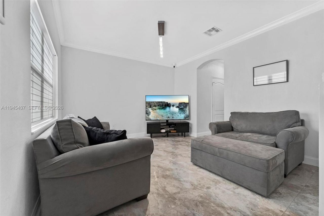 16618 NW 71st Ave , Miami Lakes, FL 33014 Photo