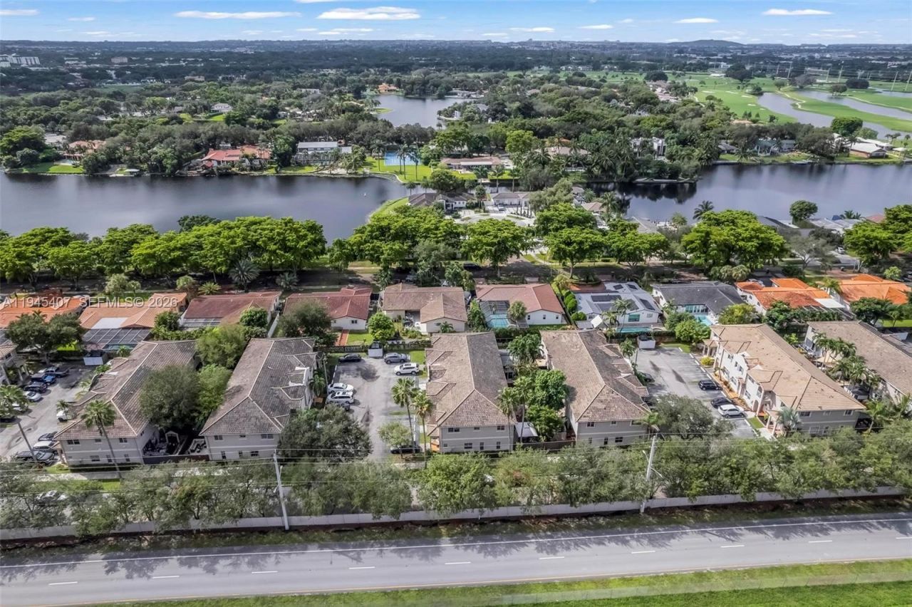 16618 NW 71st Ave , Miami Lakes, FL 33014 Photo