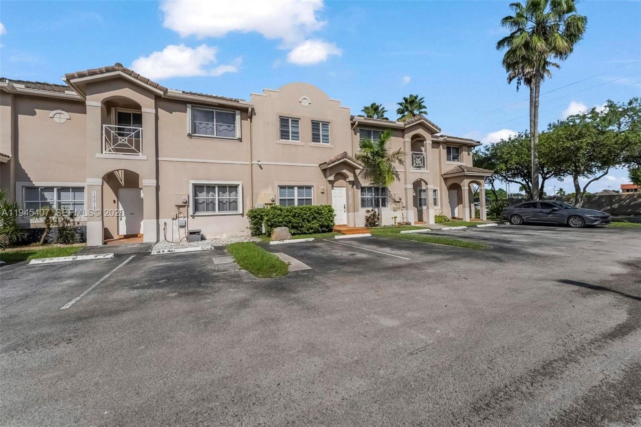 16618 NW 71st Ave , Miami Lakes, FL 33014 Photo