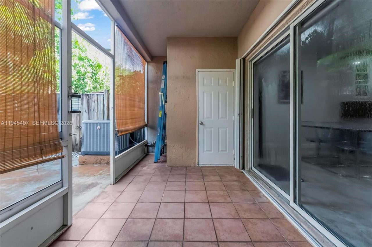 16618 NW 71st Ave , Miami Lakes, FL 33014 Photo