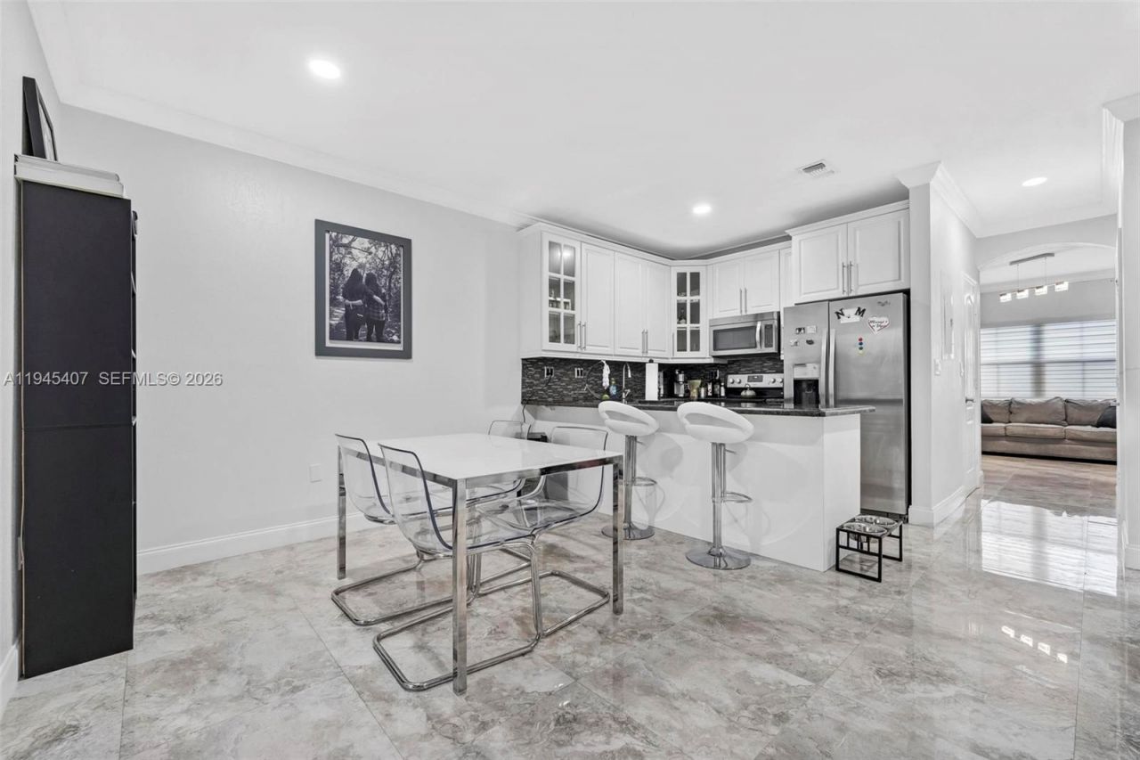 16618 NW 71st Ave , Miami Lakes, FL 33014 Photo