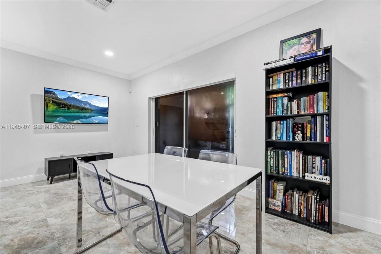 16618 NW 71st Ave , Miami Lakes, FL 33014 Photo