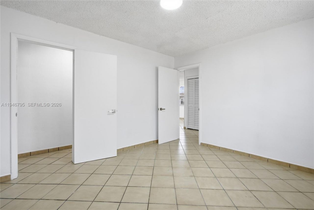 836 W 37th St , Hialeah, FL 33012 Photo