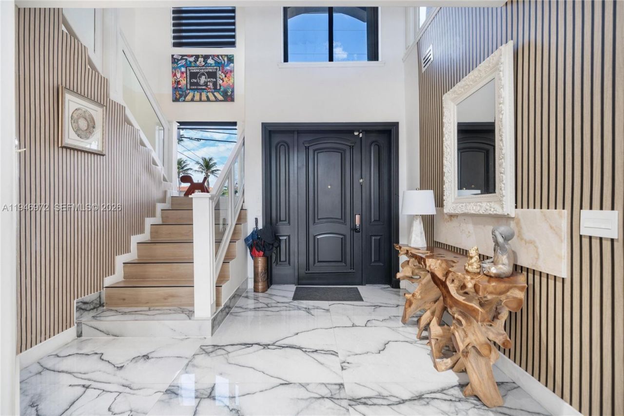 3400 NE 164th St, Sunny Isles Beach, FL 33160 Photo