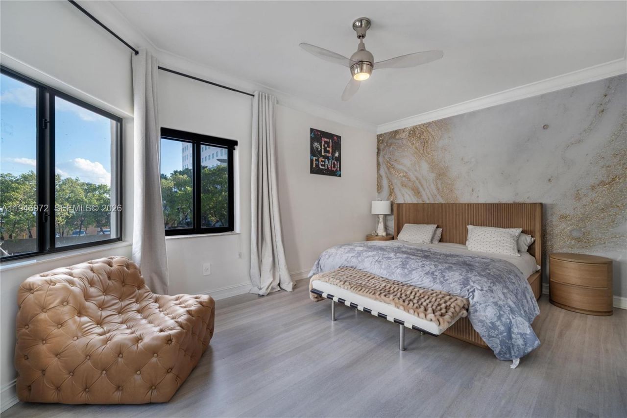 3400 NE 164th St, Sunny Isles Beach, FL 33160 Photo