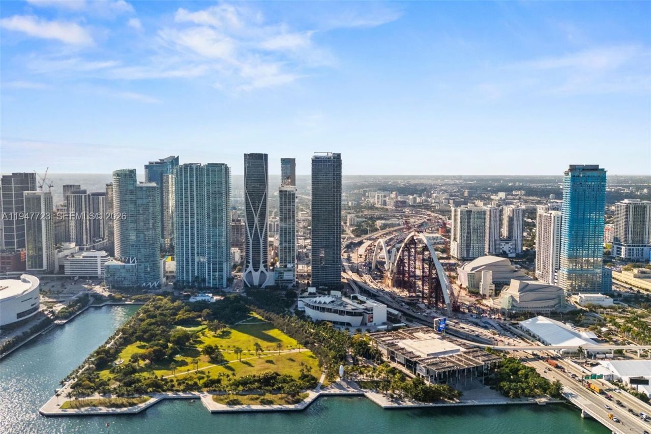 1100 Biscayne Blvd , Unit 4502, Miami, FL 33132 Photo